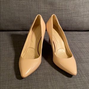 Price Drop‼️Aldo Nude Pump